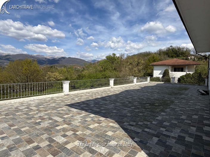 Image No.7-3 Bed House for sale