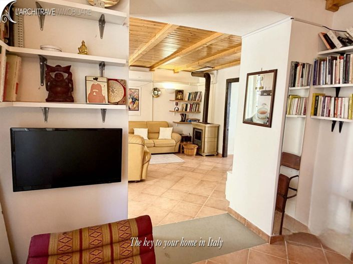 Image No.3-2 Bed House for sale