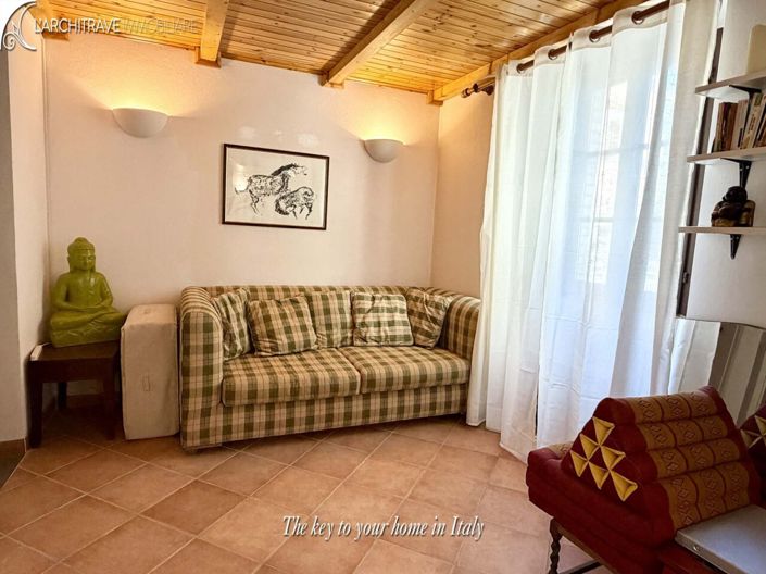 Image No.4-2 Bed House for sale