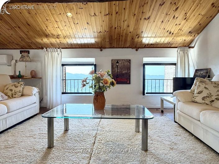 Image No.9-2 Bed House for sale