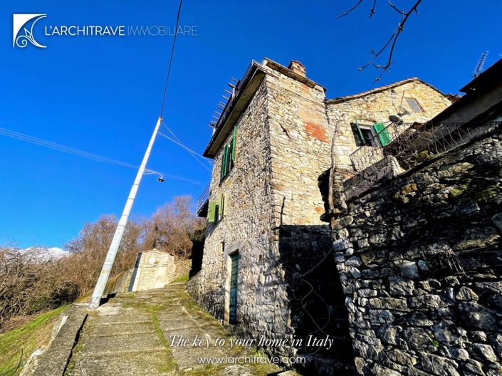 Image No.18-2 Bed House for sale