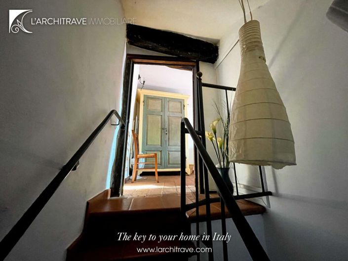 Image No.5-2 Bed House for sale