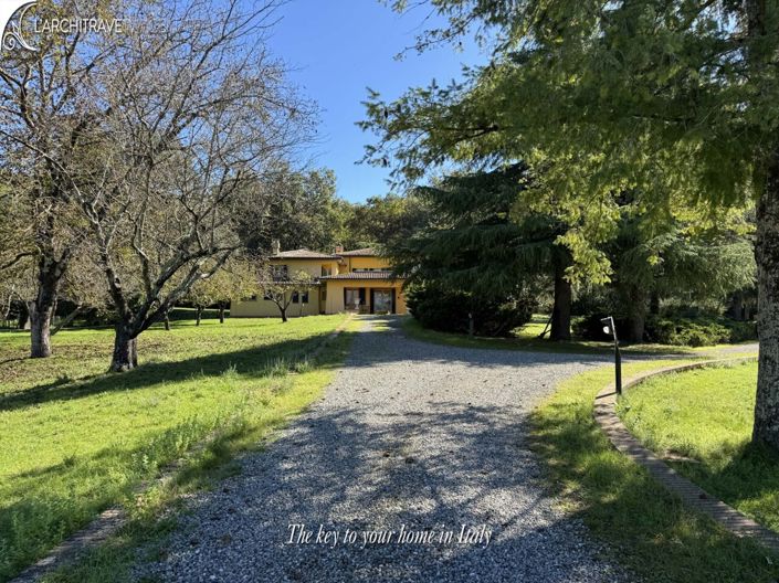 Image No.18-6 Bed House for sale