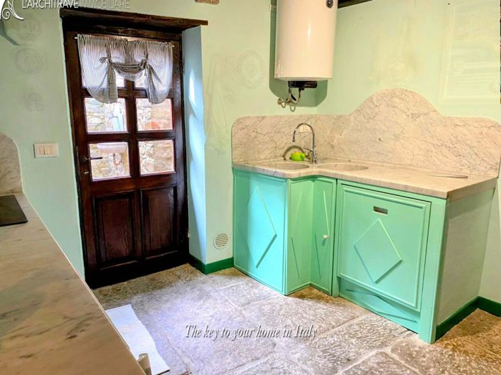 Image No.4-2 Bed House for sale
