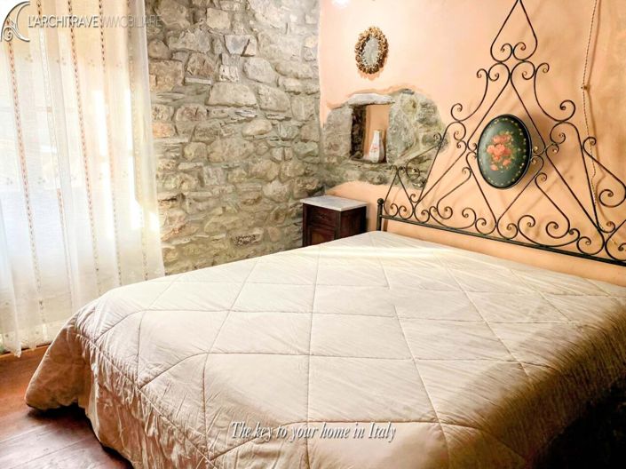 Image No.7-2 Bed House for sale