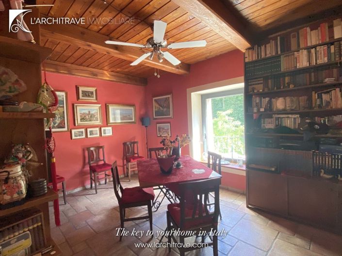 Image No.6-4 Bed House for sale
