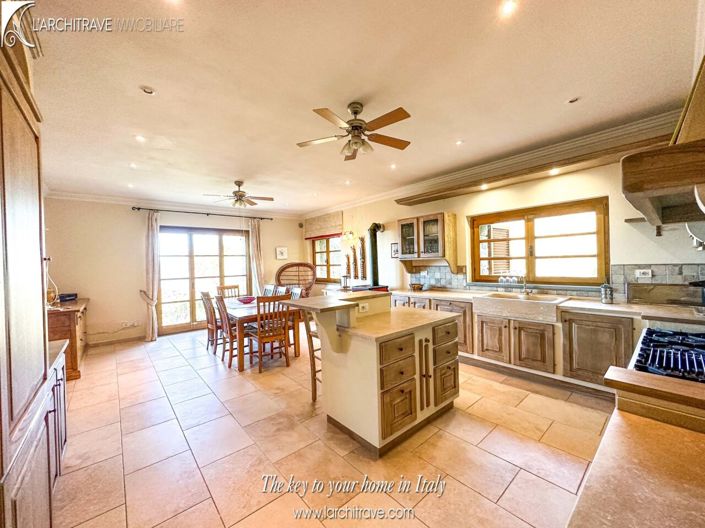 Image No.2-3 Bed House for sale