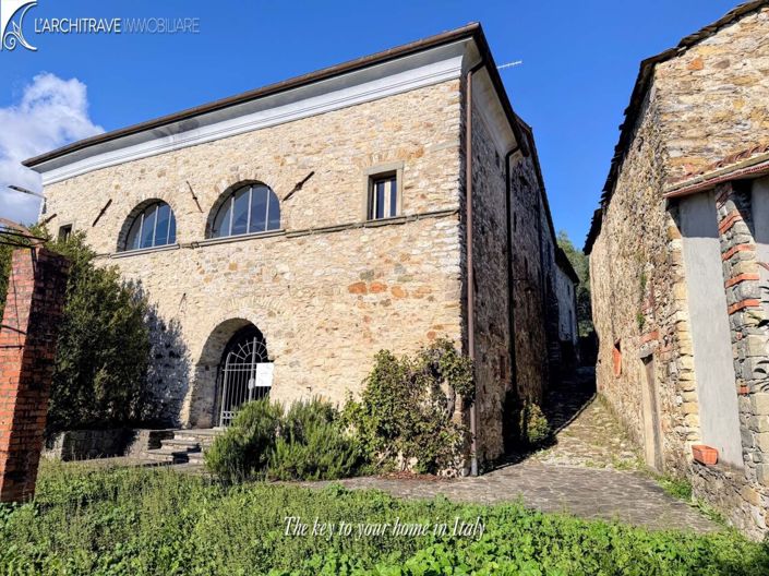 Image No.3-8 Bed House for sale