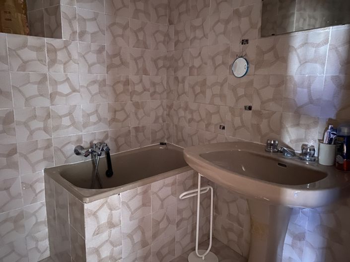 Image No.16-3 Bed House for sale