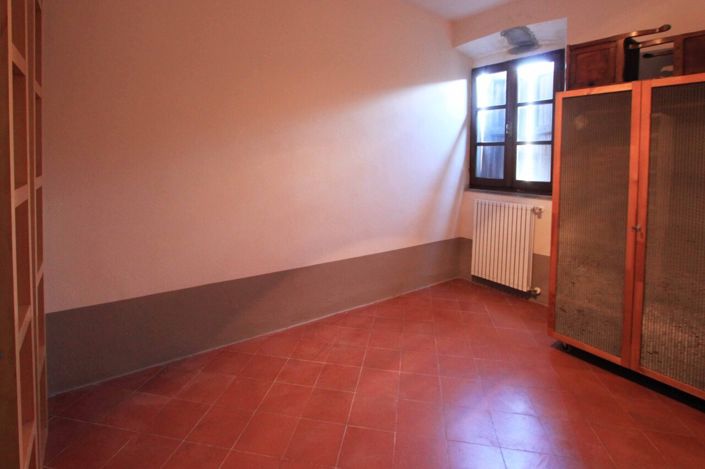 Image No.9-Maison de 2 chambres à vendre à Licciana Nardi
