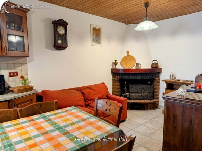 Image No.3-3 Bed House for sale