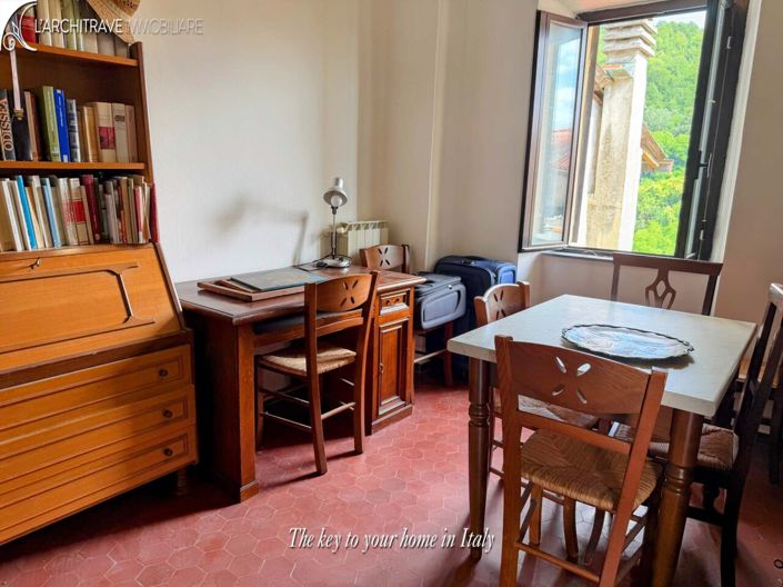 Image No.4-3 Bed House for sale