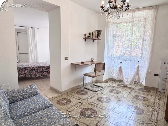 Image No.6-2 Bed House for sale