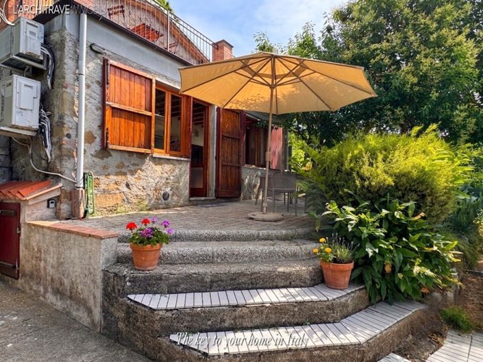 Image No.25-2 Bed House for sale