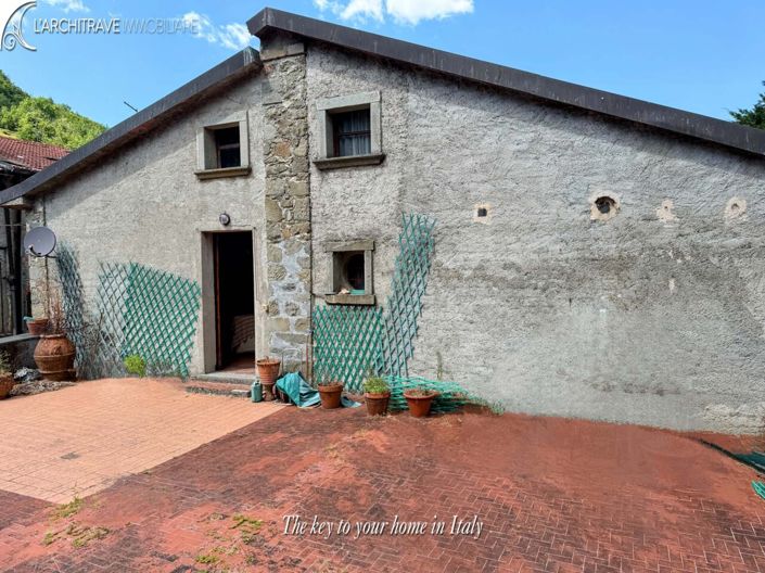 Image No.15-Maison de 6 chambres à vendre à Licciana Nardi