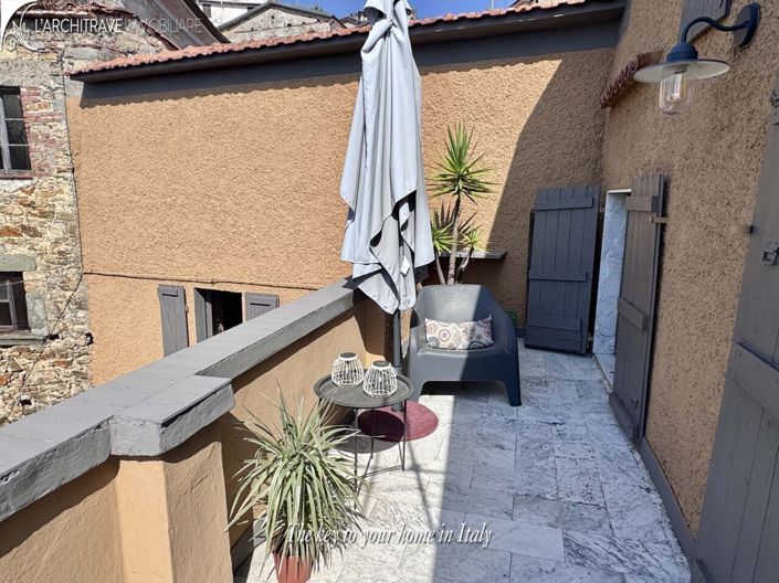 Image No.2-2 Bed House for sale