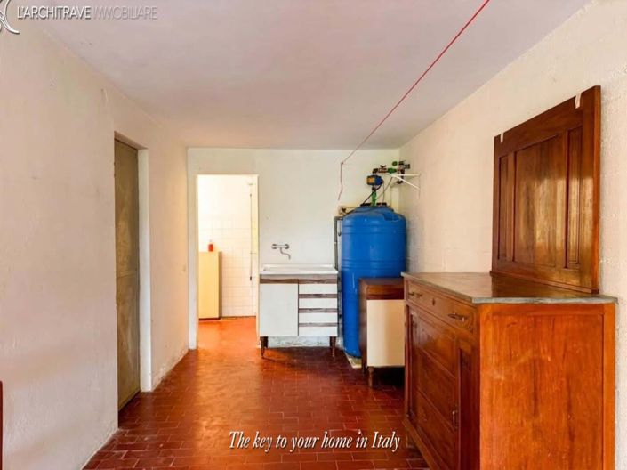 Image No.19-3 Bed House for sale