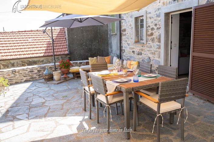Image No.18-2 Bed House for sale