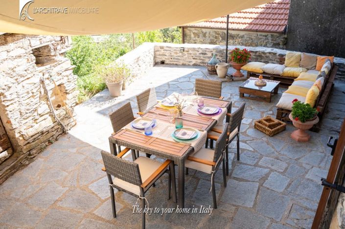 Image No.3-2 Bed House for sale