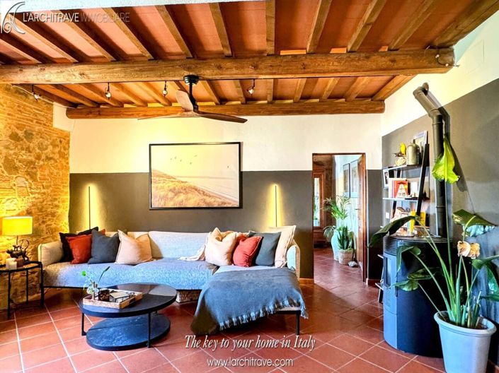 Image No.3-3 Bed House for sale