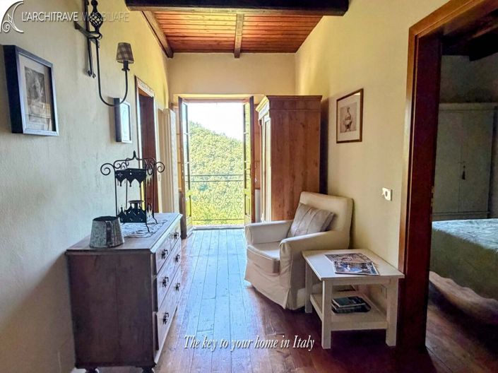 Image No.19-3 Bed House for sale