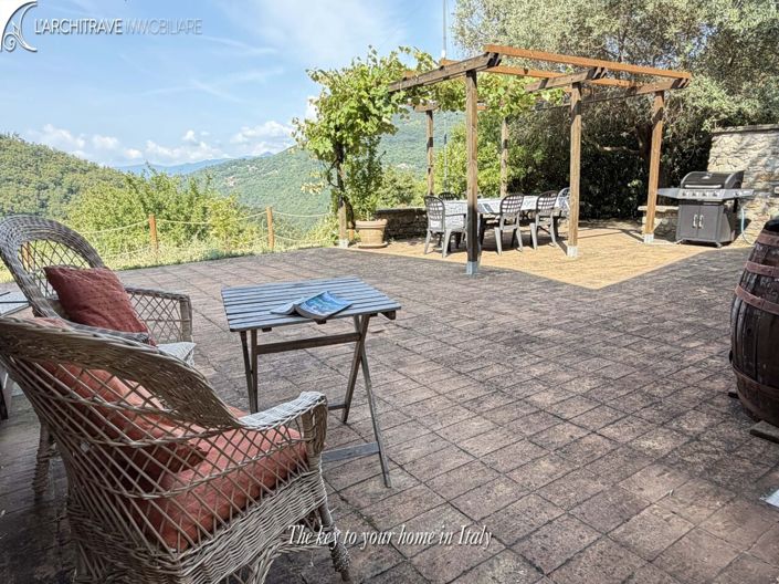 Image No.5-3 Bed House for sale