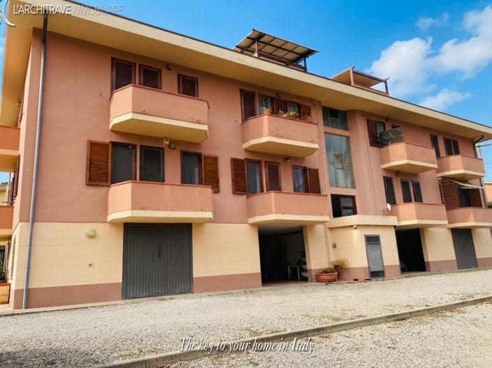 Image No.16-2 Bed House for sale