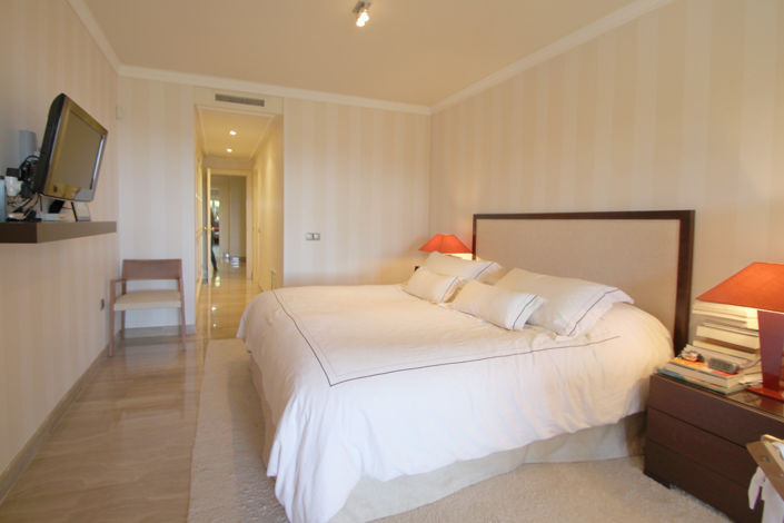 Image No.15-3 Bed Apartment for sale