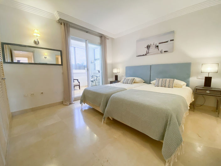Image No.11-2 Bed Property for sale