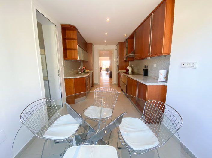 Image No.17-2 Bed Property for sale