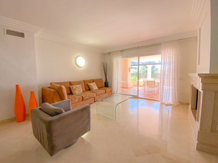 Image No.20-2 Bed Property for sale