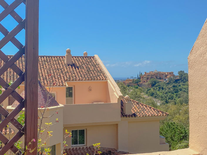 Image No.24-2 Bed Property for sale