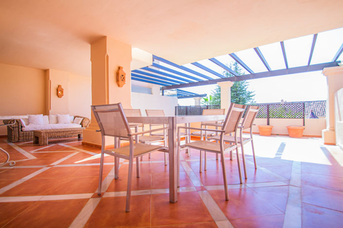Image No.28-2 Bed Property for sale