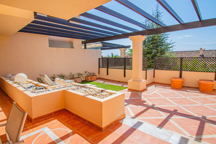 Image No.4-2 Bed Property for sale