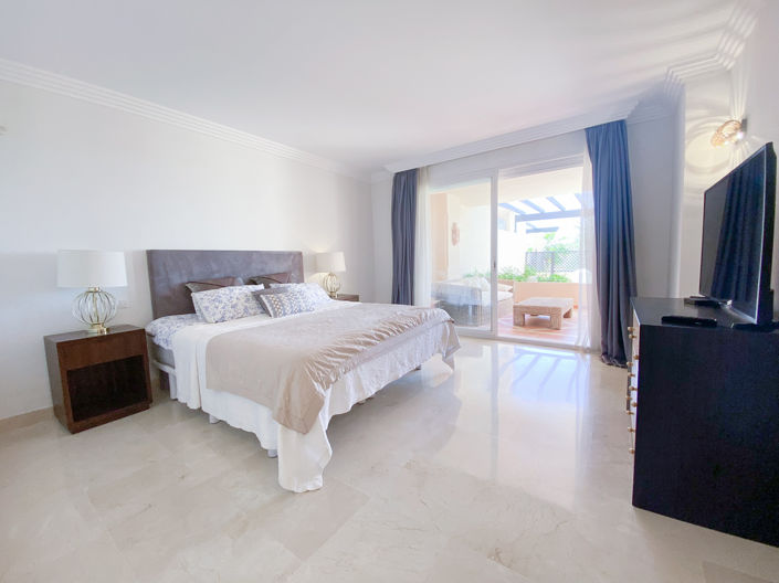 Image No.5-2 Bed Property for sale