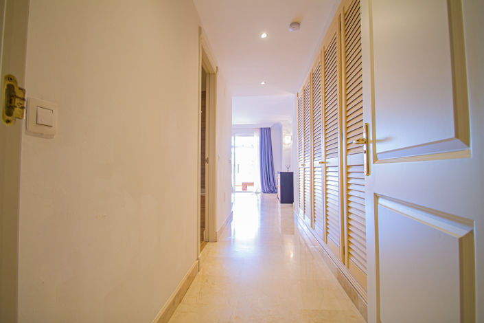 Image No.8-2 Bed Property for sale