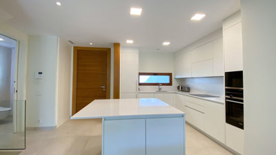 b98le8d7m9k3degpefzhs0lif8u4xzvzhwxtmggyekxx9