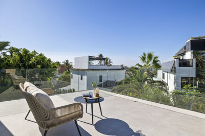 b98le8d7m9k3degpefzhs0lif8u4xzvzhwxtmggyekxx9