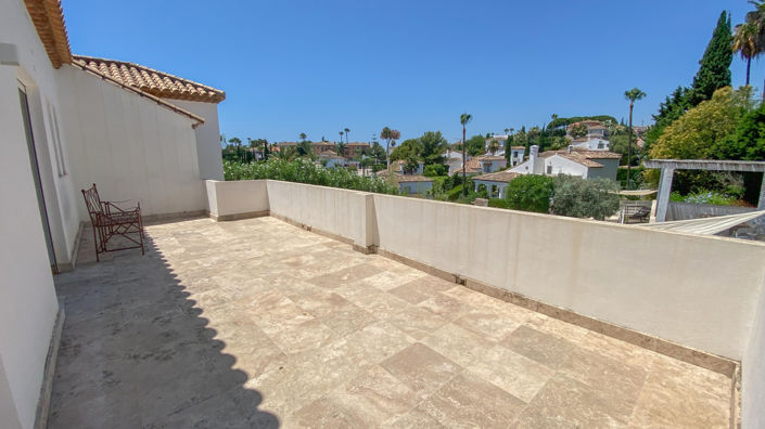 Image No.32-5 Bed Villa for sale