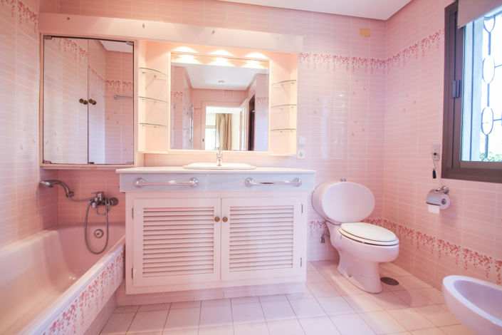 Image No.21-6 Bed Villa for sale