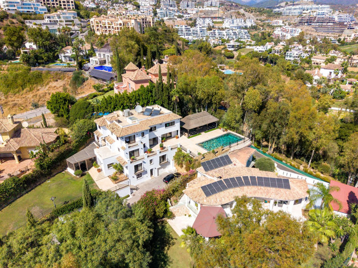 Image No.3-7 Bed Villa for sale