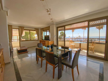 b98le8d7m9k3degpefzhs0lif8u4xzvzhwxtmggyekxx9