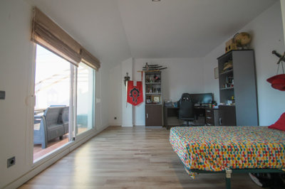 b98le8d7m9k3degpefzhs0lif8u4xzvzhwxtmggyekxx9