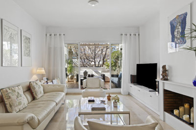 b98le8d7m9k3degpefzhs0lif8u4xzvzhwxtmggyekxx9