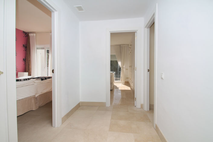 Image No.19-3 Bed Townhouse for sale