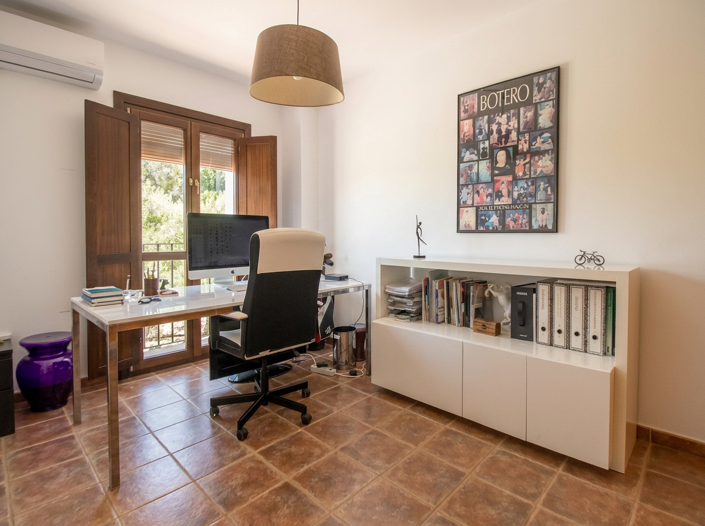 Image No.23-3 Bed House for sale