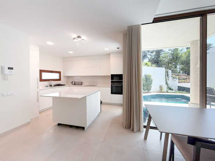 Image No.5-Villa de 4 chambres à vendre à Marbella