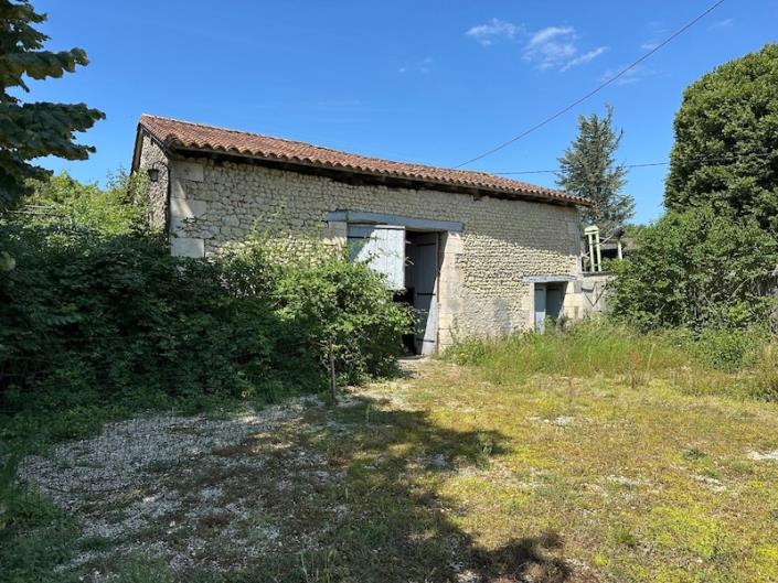 Image No.2-4 Bed Country House for sale