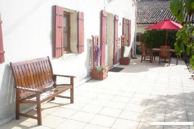 Image No.10-Châteaux de 11 chambres à vendre à Montguyon