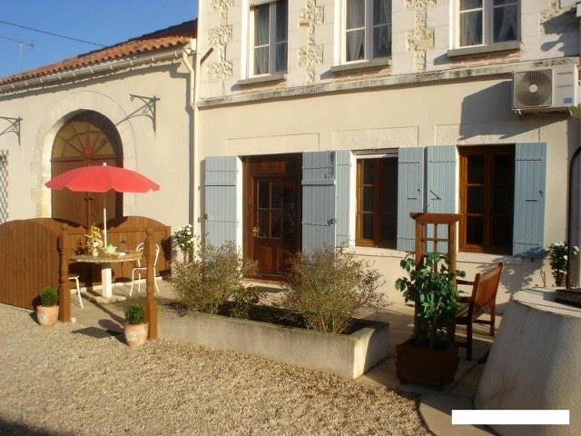 Image No.7-Châteaux de 11 chambres à vendre à Montguyon